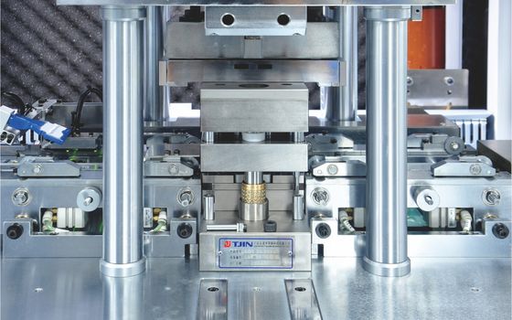 トリム・アンド・フォーム・プロセスの半導体製造機械 500W